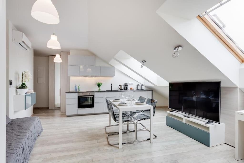 Modern & New Place Next To Wawel Castle & Vistula كراكوفيا المظهر الخارجي الصورة